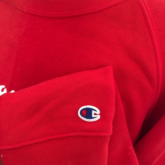 Medium red champion pullover - Picture 4 of 5
